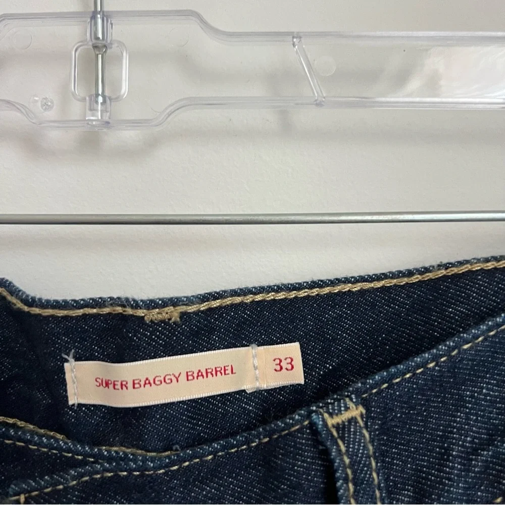 NEW Levi's Super Baggy Barrel Leg Blue Jeans in Dark Wash Women's 33 - Picture 7 of 13